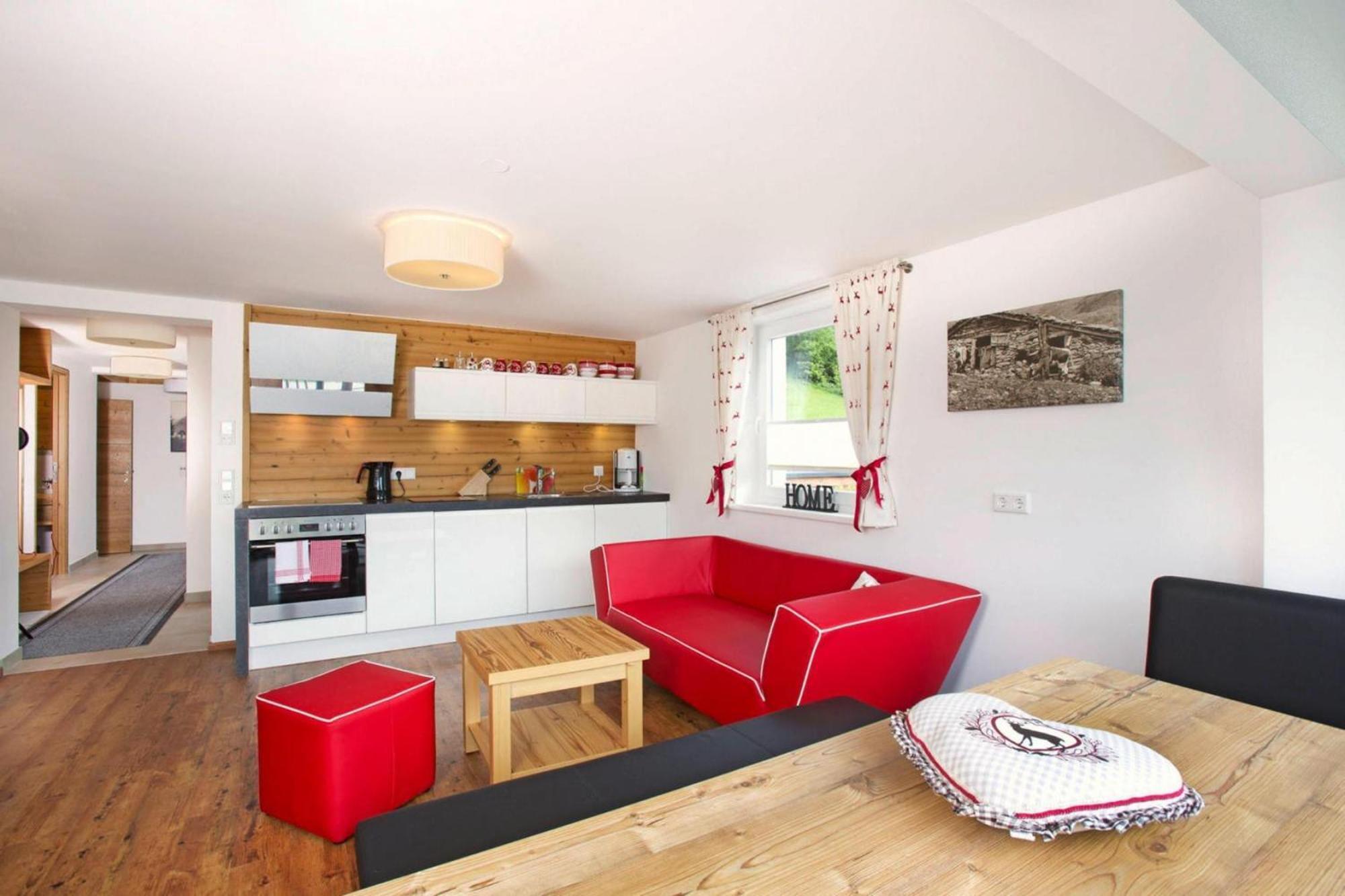 Apartment In Neukirchen With A Balcony Neukirchen am Großvenediger 외부 사진