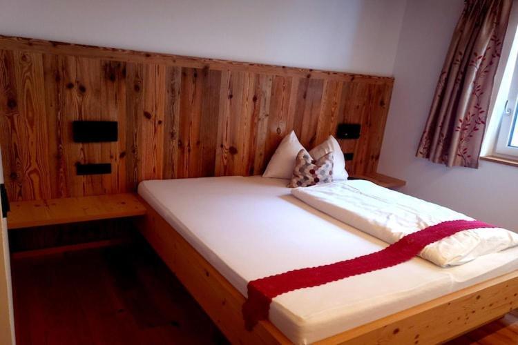 Apartment In Neukirchen With A Balcony Neukirchen am Großvenediger 외부 사진